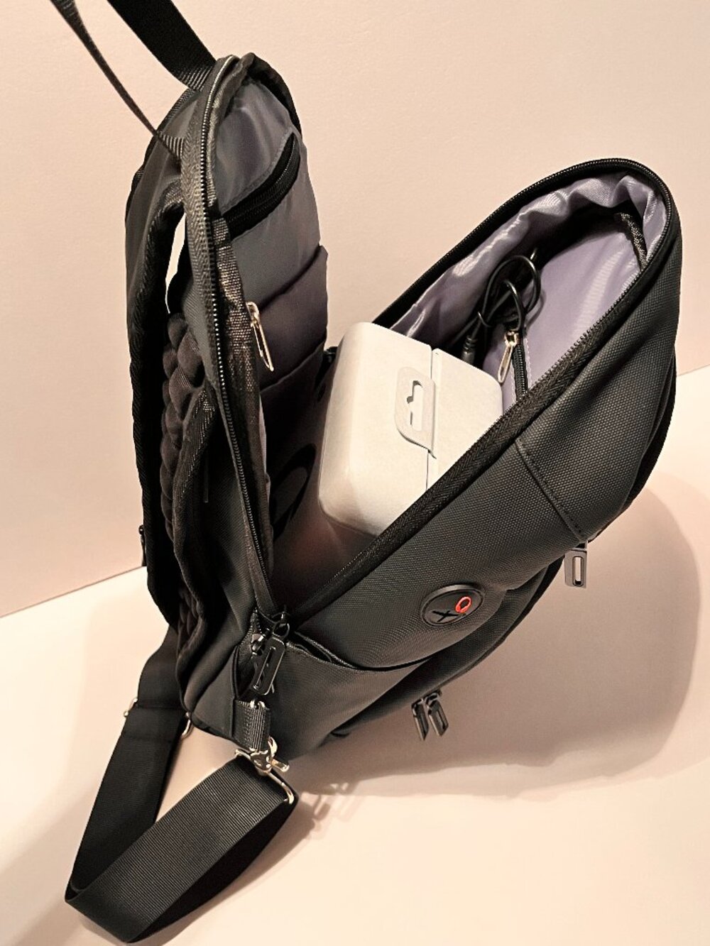 NEW! Commuter Bundle (Headphones, Bag and Travel Set) - Picture 10 of 14